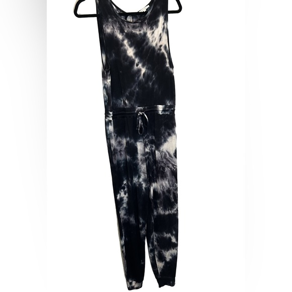 Black tie-dye Jumpsuit with elastic adjustable waist and pockets - Picture 2 of 6